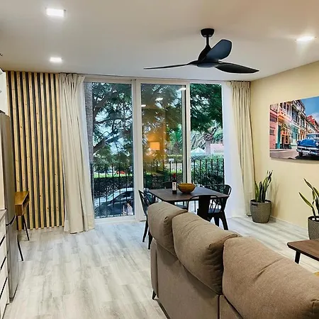 아파트 Infinity Elegance. Luxury With Parking And Access To The Beach *