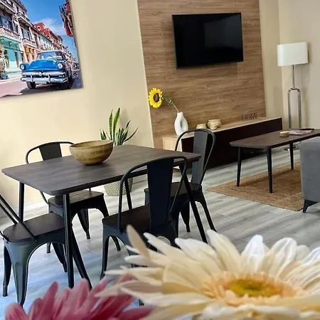 아파트 Infinity Elegance. Luxury With Parking And Access To The Beach *