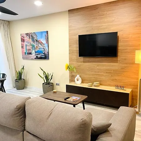 Infinity Elegance. Luxury With Parking And Access To The Beach Apartman Torremolinos