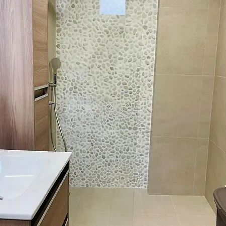 Apartman Infinity Elegance. Luxury With Parking And Access To The Beach *