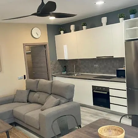 Infinity Elegance. Luxury With Parking And Access To The Beach